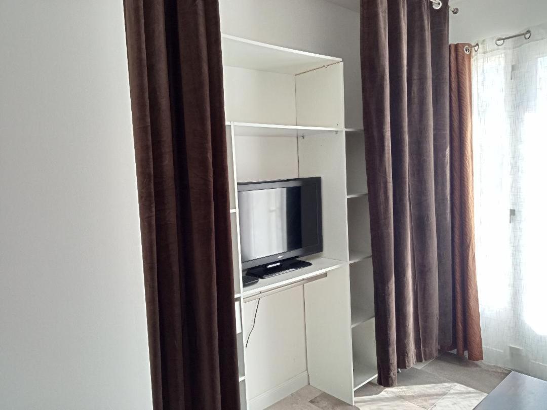 Almanarre2 Apartment Hyeres Bagian luar foto